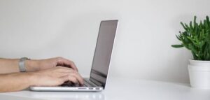 Carta de rescisión de un contrato entre un propietario y un contratista - Plantilla Carta de rescisión de un contrato entre un propietario y un contratista - Plantilla